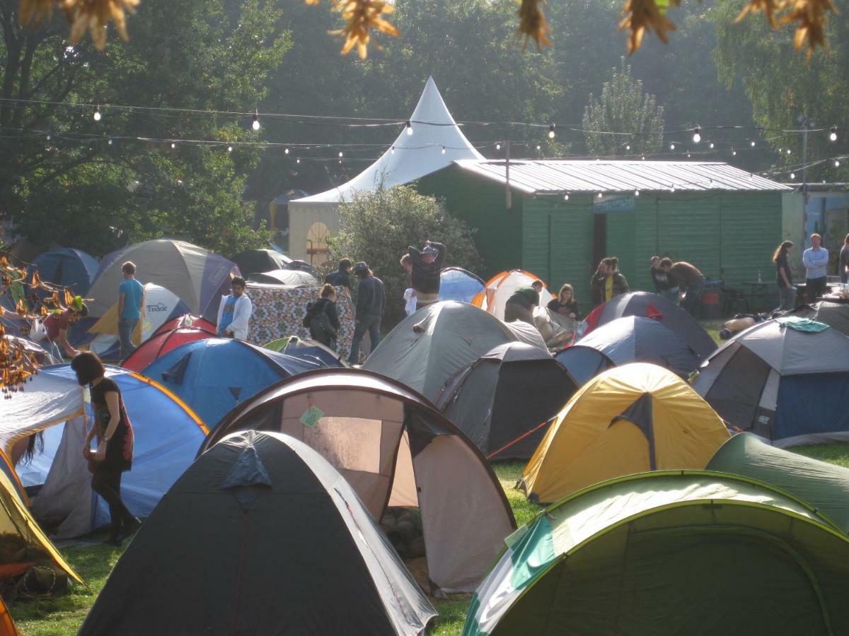 The Tent - Youth Only - Buchung Leider Nur Bis 30 Jahre Moglich! Münih Dış mekan fotoğraf